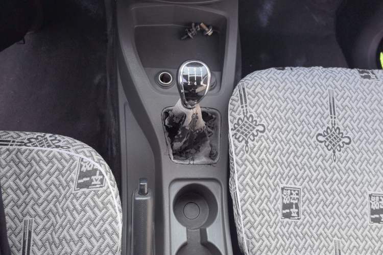 Used Wuling Hongguang 2015 1.5L S Base Model China IV
