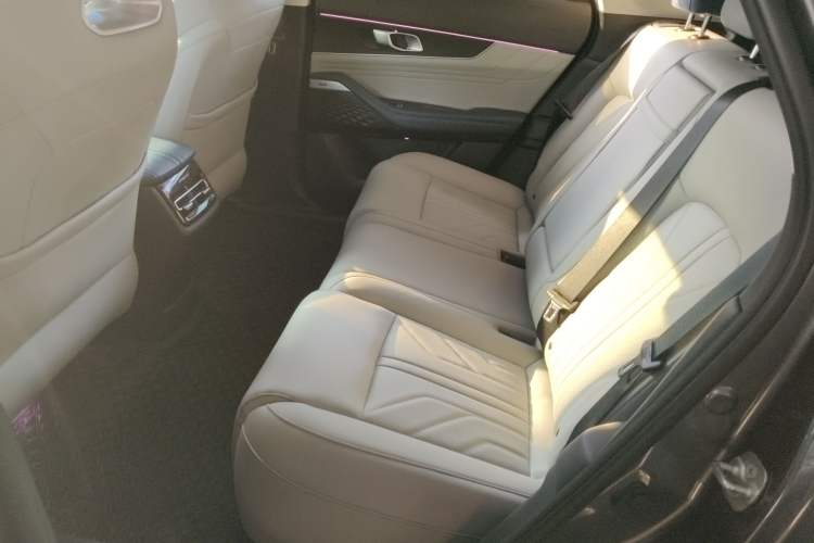 Used Changan UNI-K iDD 2023 Zhidian iDD 1.5T 135km Smart & Fun Model
