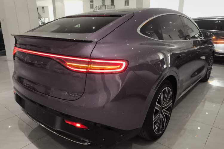 Used Hima Luxeed R7 2024 All-Electric 667 km Max