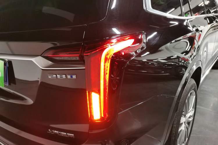 Used Cadillac XT6 2022 2.0T Six-Seater Four-Wheel Drive Luxury Version