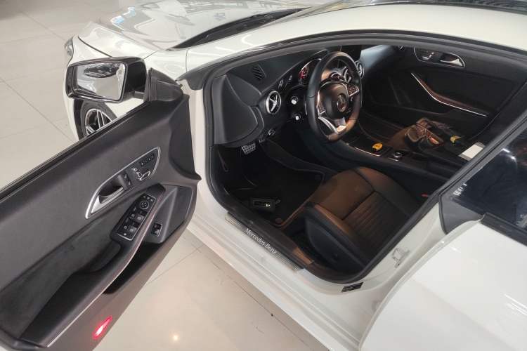 Used Mercedes-Benz CLA 2017 Refreshed CLA 220 4MATIC