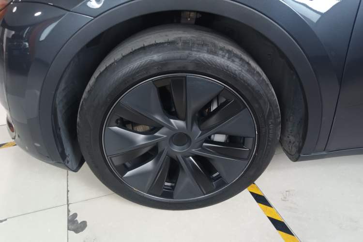 Used Tesla Model Y 2024 Rear-Wheel-Drive Version
