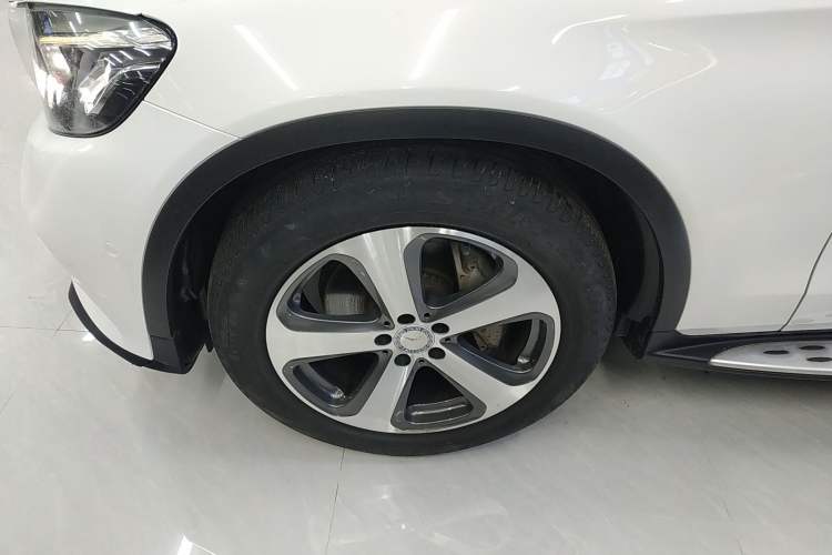 Used Mercedes-Benz GLC 2017 GLC 260 4MATIC Luxury Model
