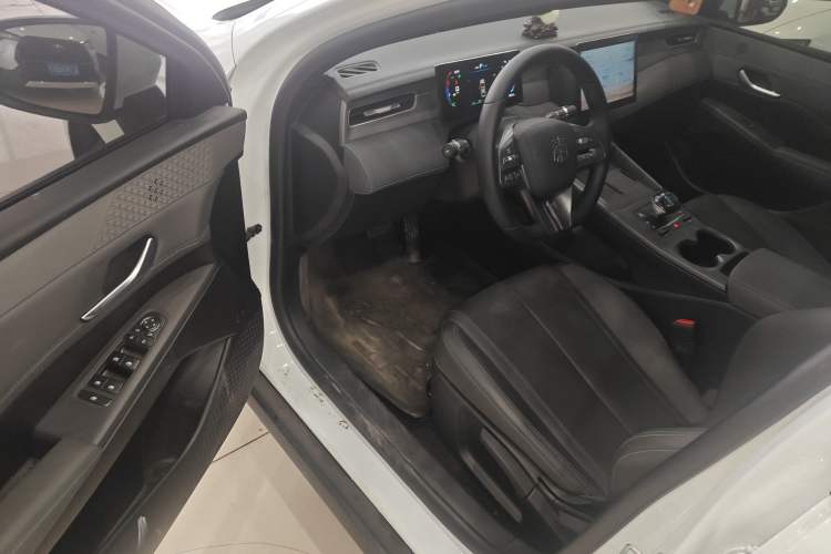 Used BYD Qin PLUS 2025 DM-i Smart Drive 55KM Leading Model
