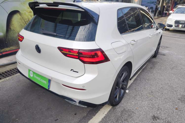 Used Volkswagen Golf 2023 Facelift 280TSI DSG R-Line Lite
