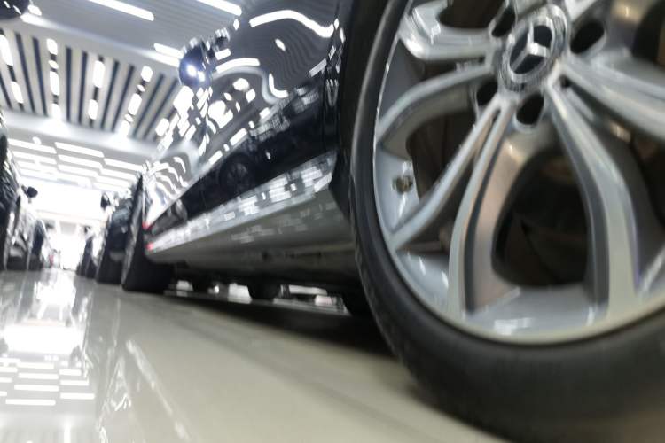 Used Mercedes-Benz E-Class 2021 E 300 L Sporty and Stylish Model
