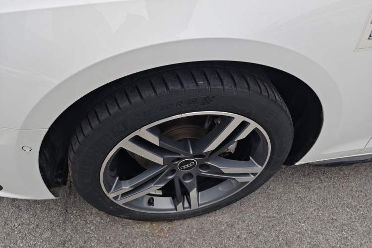 Used Audi A4L 2022 40 TFSI Luxury Dynamic Model