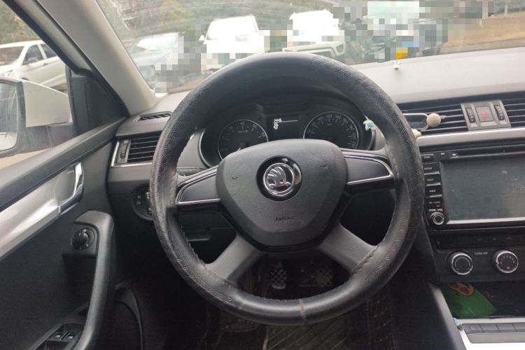 Used Skoda Octavia 2015 1.6L Manual Yijie Edition