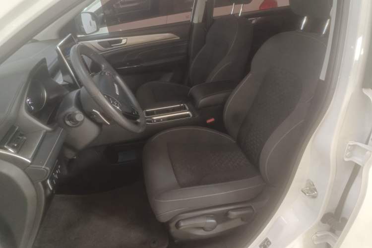 Used Haval M6 2021 PLUS 1.5T DCT Elite Smart Connectivity Model
