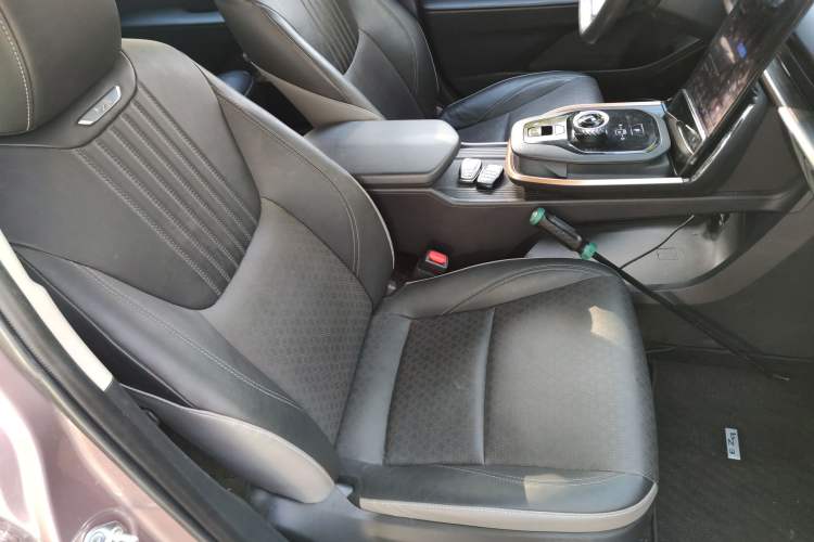 Used Toyota bZ3 2023 616 km Long-Range Premium
