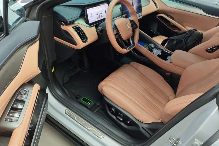 Used BYD Song L EV 2025 662 km Ultra-Range Version
