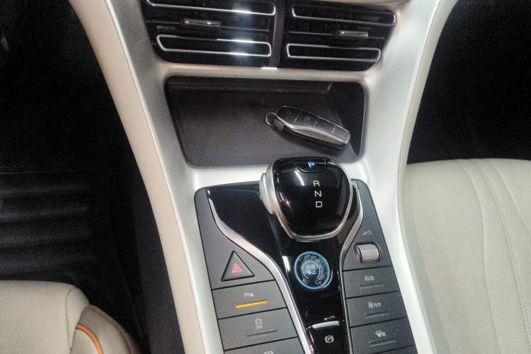 Used BYD Song Pro New Energy 2023 Champion Edition DM-i 71KM Navigation Model