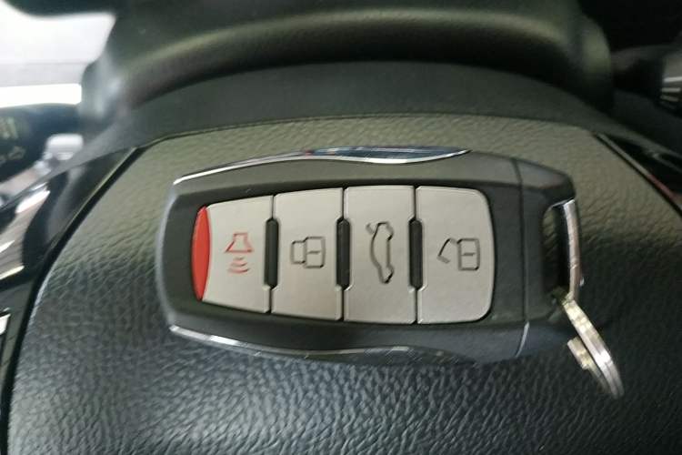 Used Haval M6 2019 1.5T DCT Two-Wheel Drive Elite Version China VI Standard
