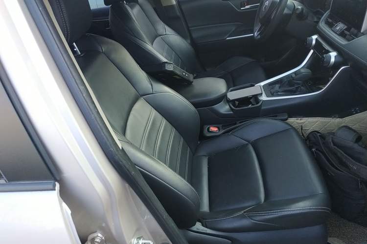 Used Toyota Wildlander 2020 2.0L CVT Two-Wheel Drive Luxury Edition