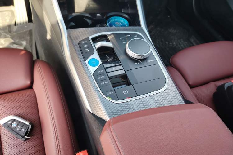 Used BMW i3 2025 eDrive 40 L Midnight Edition
