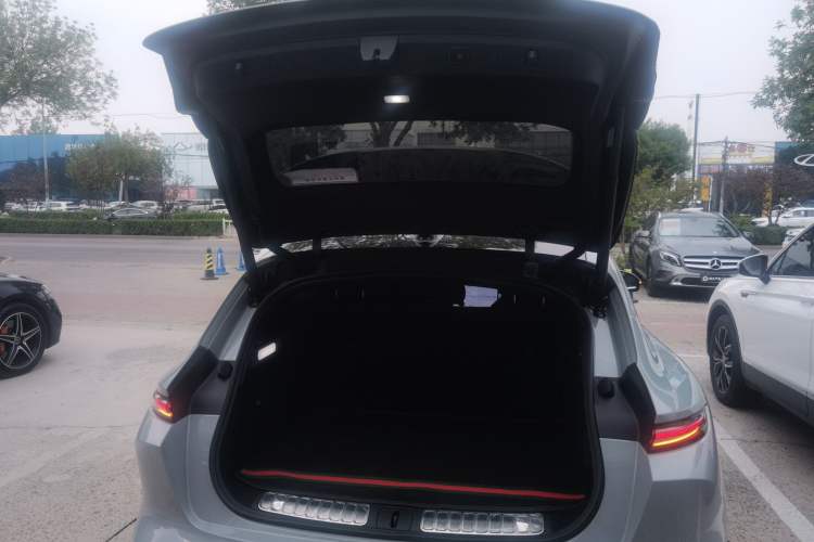 Used Nio ET5T 2025 75 kWh Touring
