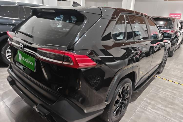 Used Toyota Wildlander 2022 2.0L CVT Two-Wheel Drive Luxury PLUS Edition
