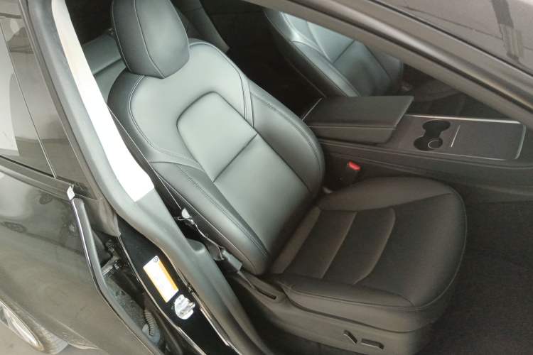 Used Tesla Model Y 2022 Rear-Wheel-Drive Version