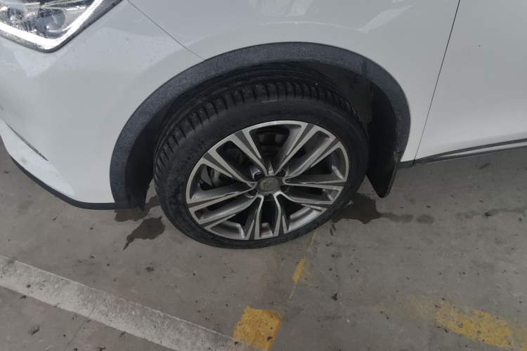 Used BYD Tang 2018 2.0T Automatic Smart Connect Prestige 7-Seater China V Standard
