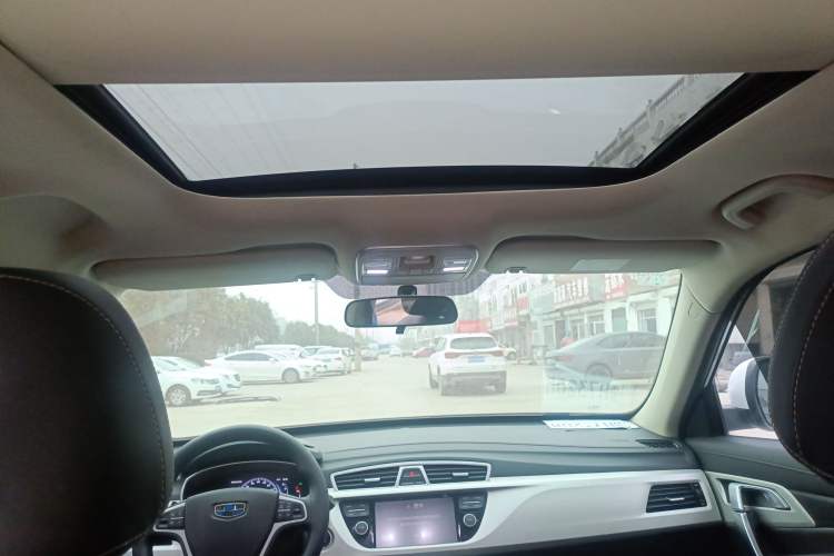 Used Geely Auto Emgrand X7 Sport 2020 1.8TD DCT Two-Wheel Drive Smart Connect 4G-Enabled Version
