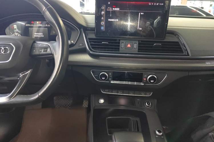 Used Audi Q5L 2022 40T Fashionable and Dynamic Model