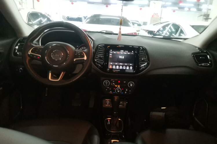 Used  Compass 2019 220T Automatic Family Edition