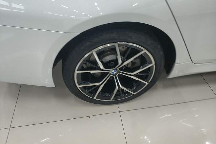 Used BMW 5 Series 2022 Second Facelift 530Li Luxury Version M Sport Package