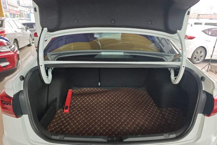 Used Volkswagen Bora 2021 1.5L Automatic Fashionable Smart Connectivity Version
