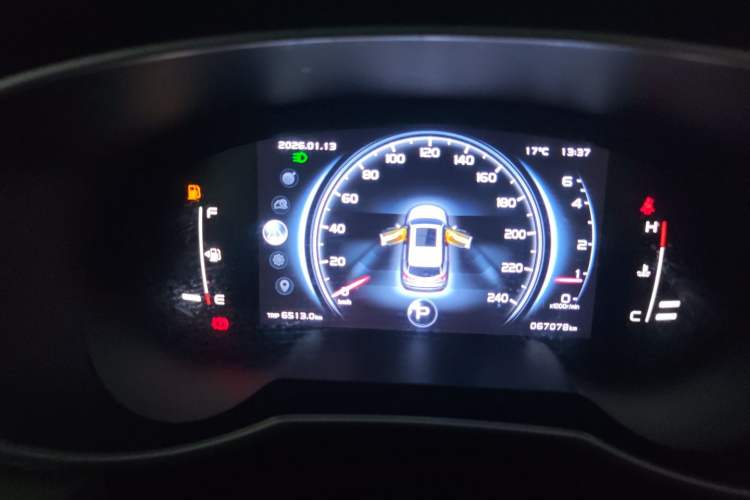 Used Geely Auto Emgrand X7 Sport 2018 1.8TD Automatic Two-Wheel Drive Smart Connect 4G Internet Edition
