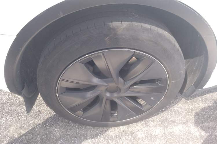 Used Tesla Model Y 2024 Rear-Wheel-Drive Version
