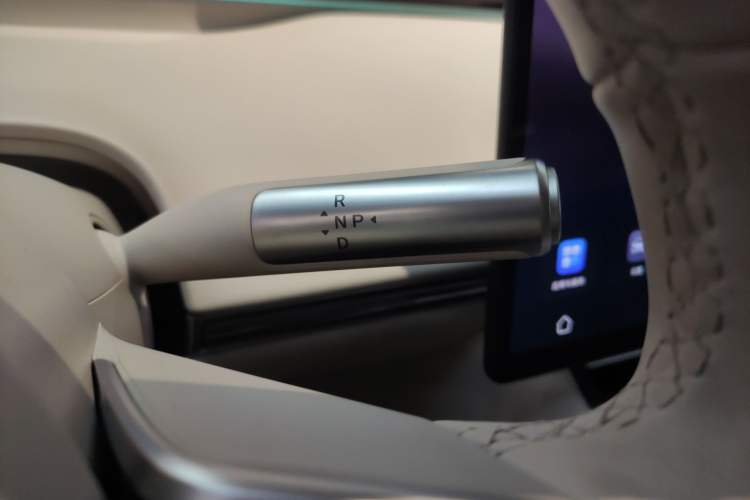 Used Hima Luxeed R7 2025 Range-Extended Version 251 km Max
