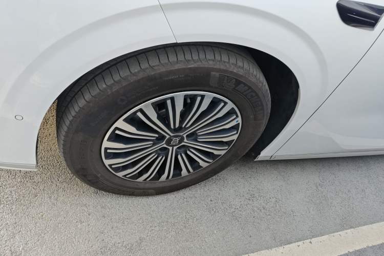 Used BYD Xia 2025 DM-i 1.5T 180km Beyond Edition
