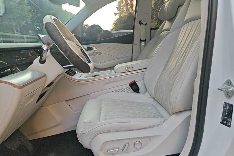 Used NETA L 2024 Extended-Range 310 Flash-Charge Red Edition