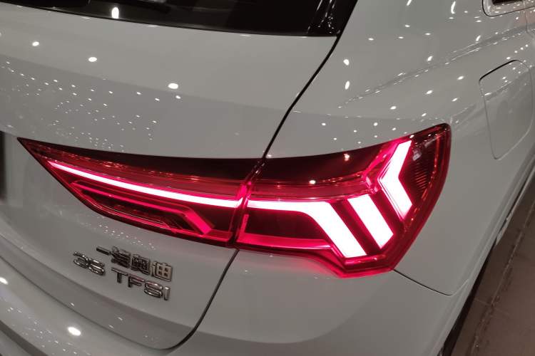 Used Audi Q3 2019 35 TFSI Fashion Dynamic Model