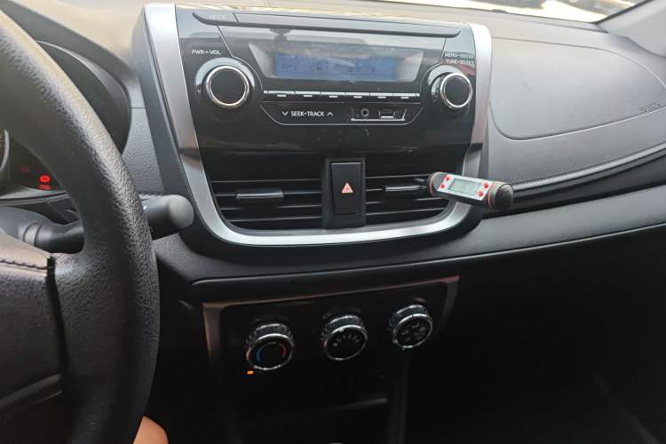 Used Toyota YARiS L 2016 Revised 1.5E CVT Charming Edition
