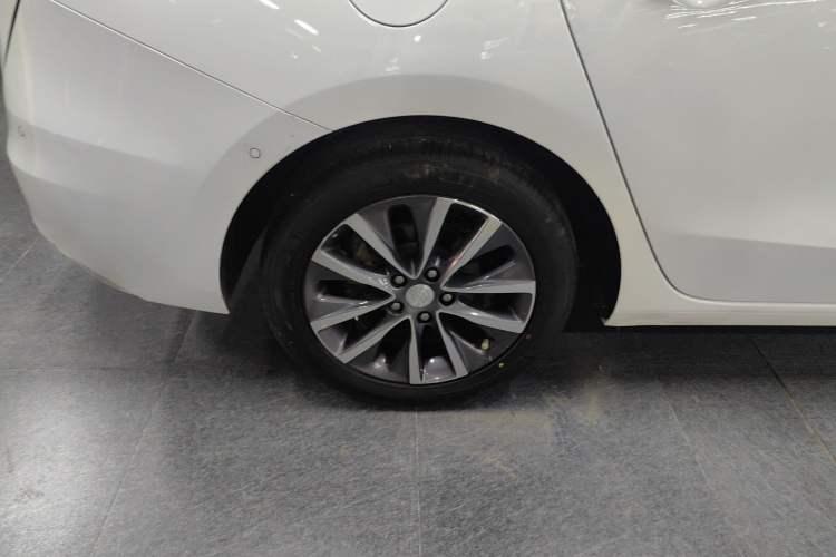 Used Buick GL6 2021 323T Mild Hybrid Connect Prestige Model
