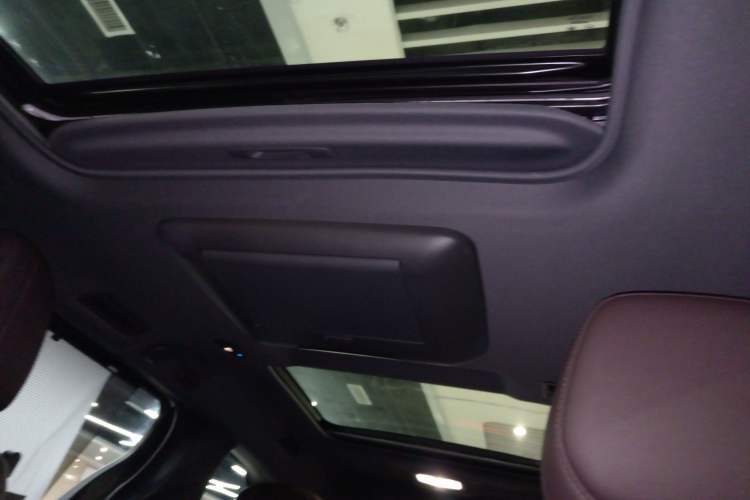 Used Toyota Sienna 2021 2.5L Hybrid Platinum Edition
