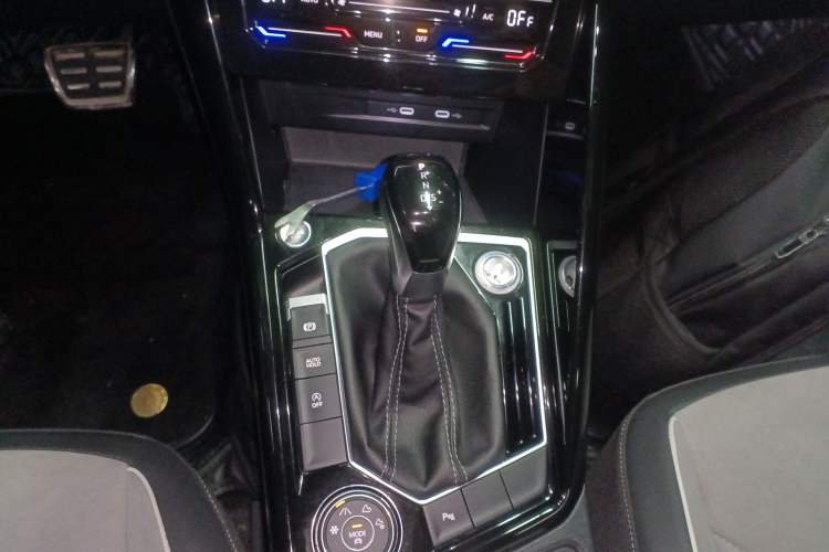 Used Volkswagen Tayron 2020 380TSI All-Wheel Drive R-Line Connected Version
