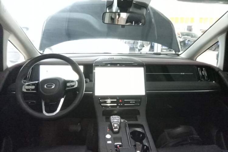 Used GAC Trumpchi M8 2024 Master Series 400T Prestige Edition