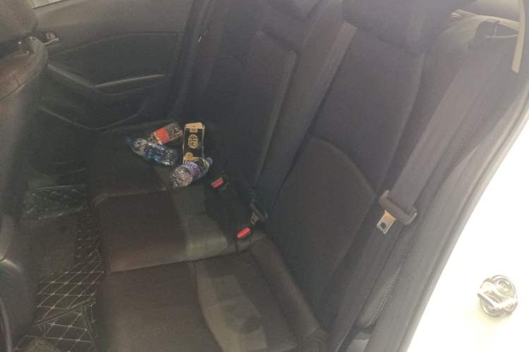 Used Mazda Mazda 3 Axela 2017 Sedan 1.5L Automatic Comfort Model Emission Standard China V
