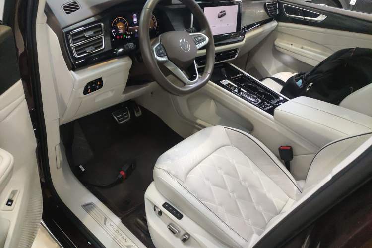 Used Volkswagen Viloran 2023 380TSI Prestige Edition