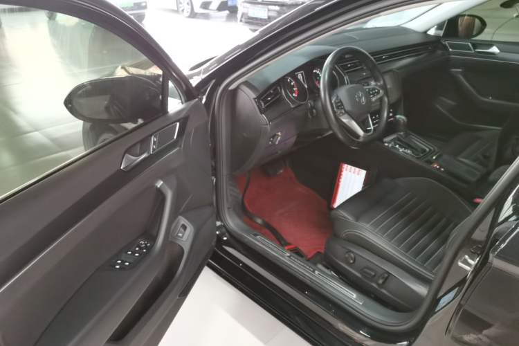 Used Volkswagen Magotan 2020 330TSI DSG Leading Model
