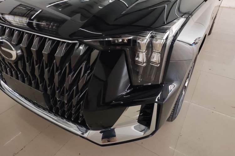 Used GAC Trumpchi GS8 2022 Double-Energy Series 2.0TM Two-Wheel Drive Prestige Edition (6 Seats)
