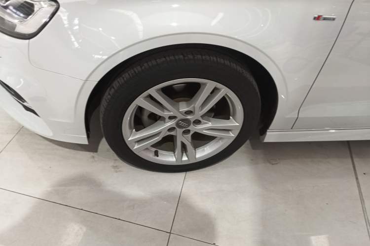 Used Audi A3 2019 Limousine 35 TFSI Fashion Edition China VI Emission Standard