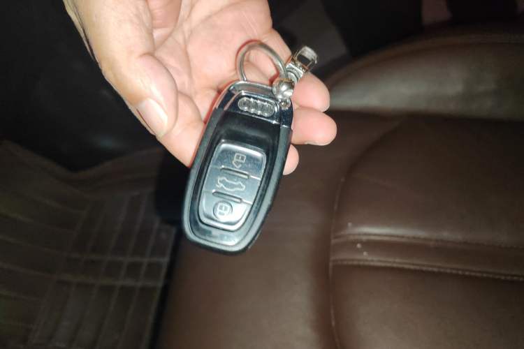 Used Audi A8 2013 A8L 45 TFSI quattro Comfort model
