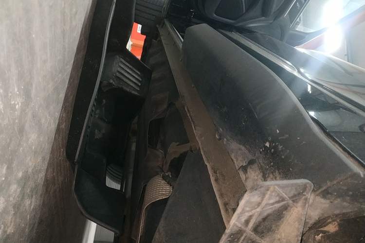 Used Ford Edge 2020 EcoBoost 245 Two-Wheel Drive Titanium 7-Seater
