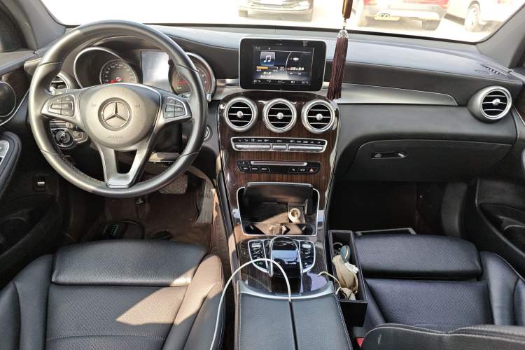 Used Mercedes-Benz GLC 2016 GLC 260 4MATIC Dynamic Edition