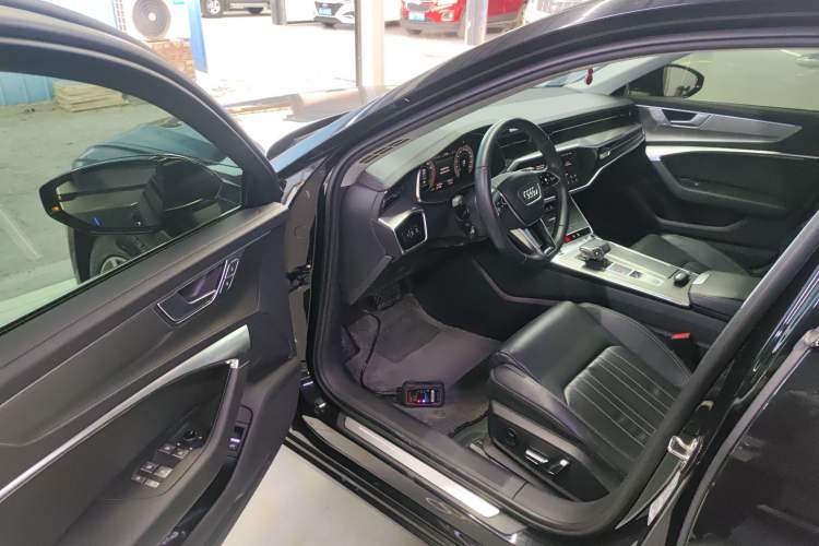 Used Audi A6L 2023 Revised 45 TFSI Prestige Elegant Edition
