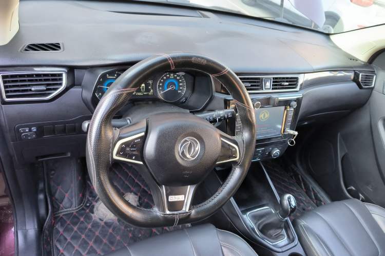 Used Dongfeng Fengon 580 2016 1.8L Manual Comfort Model
