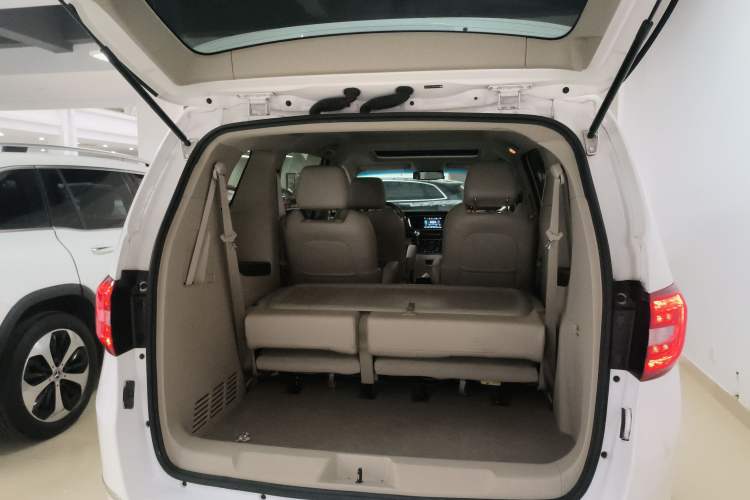 Used Buick GL8 2018 28T Luxury Model China VI Standard
